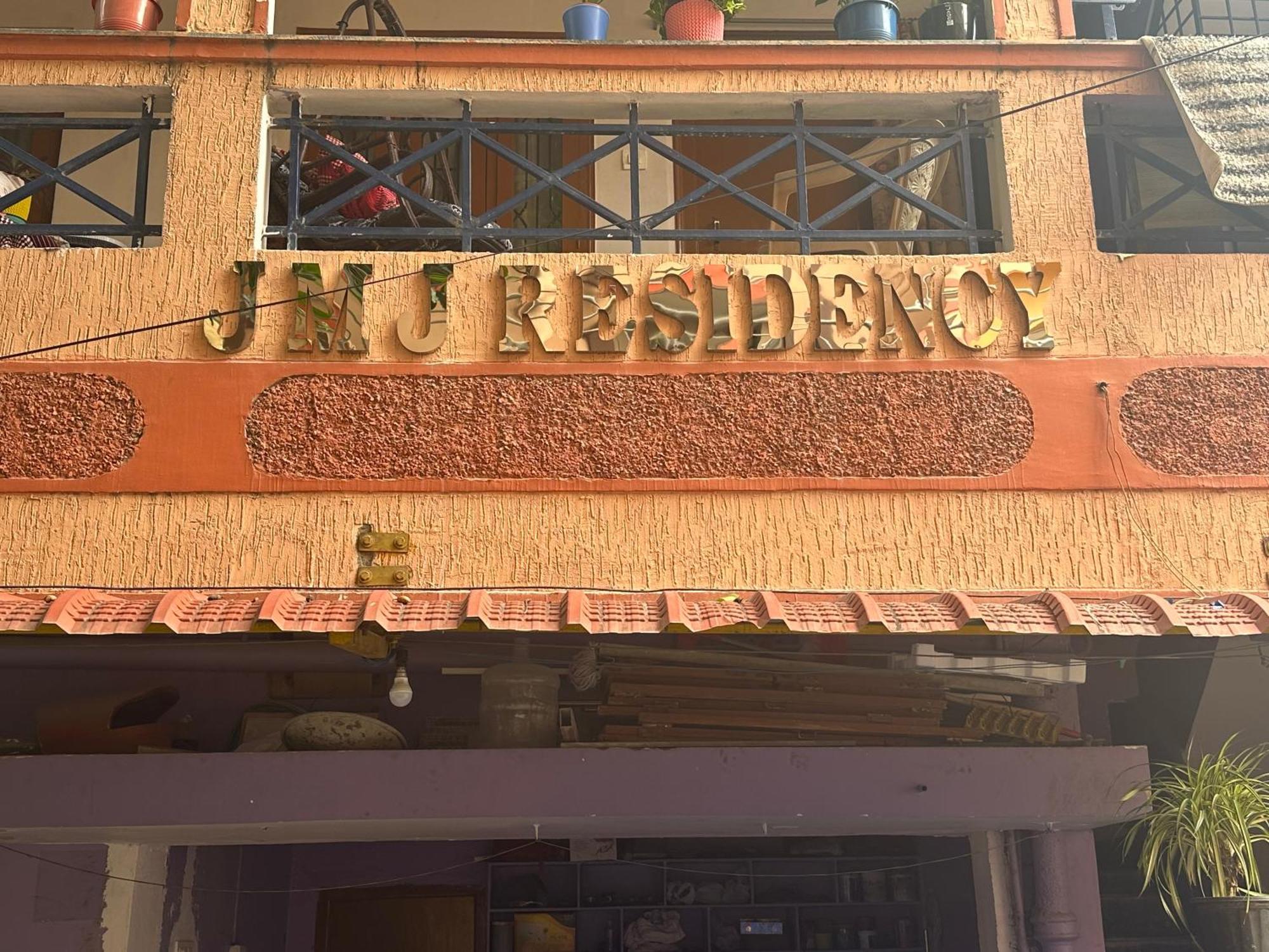Вилла Jmj Residency Хайдарабад Экстерьер фото